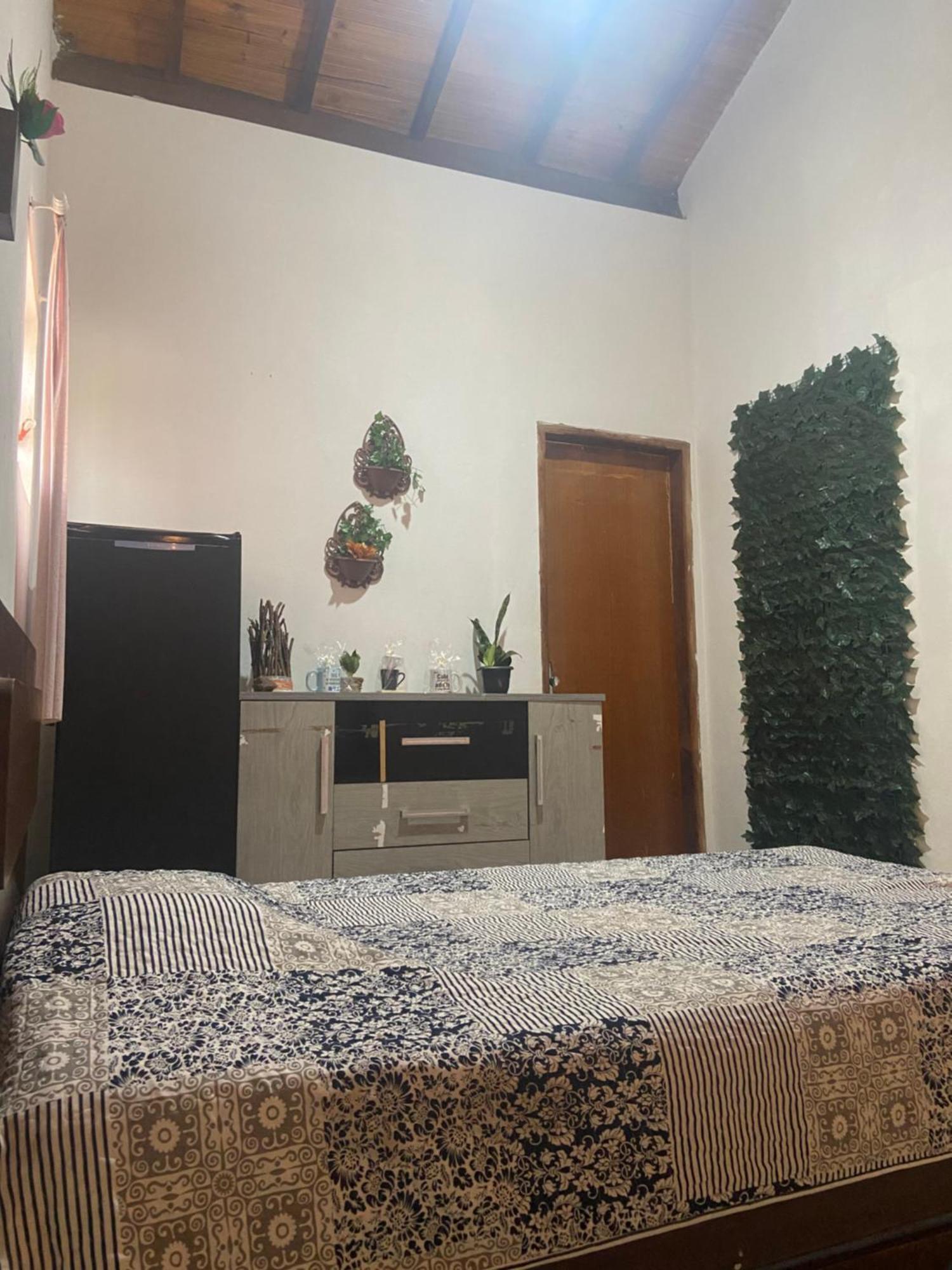 Quarto Privativo Chacara Pe Na Roca Бротас Екстериор снимка